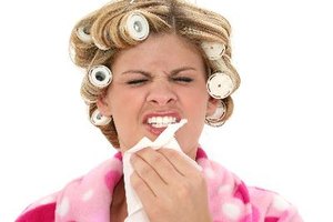 Los resfriados de la cabeza y el dolor en la mandíbula superior.
