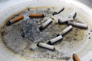 El epitelio alveolar ayuda a limpiar las sustancias extrañas de los pulmones.