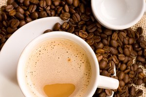 Quizás debas limitar el consumo de cafeína si padeces apnea del sueño.