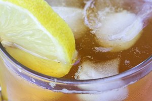El té helado es un buen sustituto de la soda.