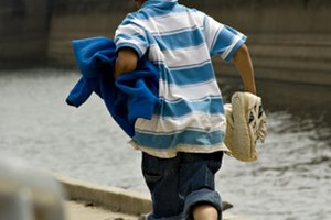 Proporciónale a tu hijo las herramientas necesarias para estar a salvo.