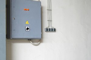 Los paneles eléctricos en realidad controlan los puntos para la electricidad.