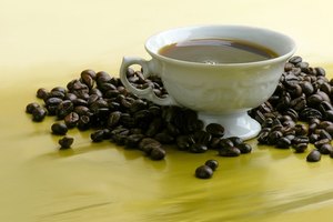 Un compuesto químico en el café tostado oscuro puede reducir la producción de ácido del estómago.