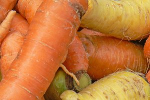 El jugo de zanahoria orgánica introducirá enzimas beneficiosas en tu dieta, que te ayudarán a remover las grasas trans de tu organismo.
