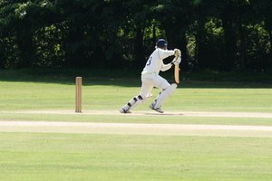 Los bateadores zurdos en el cricket pueden sacar ventaja de los diferentes ángulos.