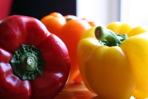 Los pimientos proveen las cantidades adecuadas de vitamina B6.