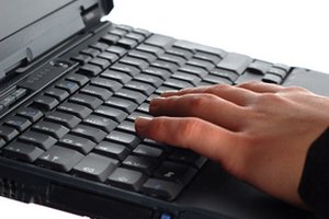 Excel te ofrece la capacidad de introducir fórmulas matemáticas en las celdas.