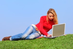 Podrás quitar la autocorrección de subrayado e hipervínculos en Microsoft Word.
