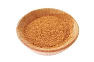La canela se ha usado durante mucho tiempo en alimentos, con propósitos medicinales y en ceremonias religiosas.