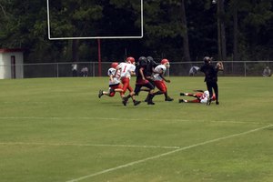 El flag football para jóvenes los ayuda a prepararse para el siguiente nivel.