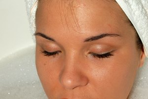 Medita en la bañera.