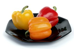Los pimientos contienen menos potasio que las papas y los camotes.