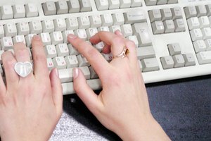 Usa Intranets para compartir información y archivos en una red privada.
