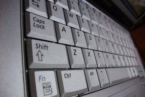 Casi todos los comandos de computadora pueden hacerse con el teclado.