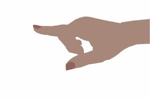 El crecimiento de las uñas se ve afectado por el cuidado de las mismas y la ingesta de vitaminas y minerales.