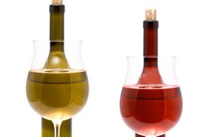 El alcohol puede desencadenar GERD y agravar una úlcera de estómago.