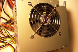 Las computadoras utilizan fuentes de alimentación estándar ATX.