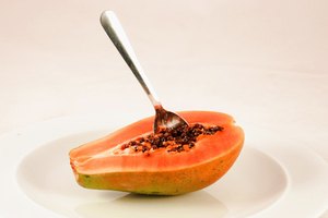Incluye suplementos en tu dieta como extracto de papaya, carbón activado, etc.