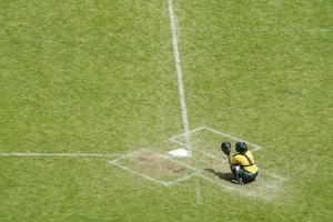 Un guante de catcher que es ajustado puede ser flexible y permitir a que el catcher realice cualquier jugada necesaria.