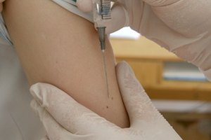 Algunos medicamentos para inducir la ovulación son inyectados.