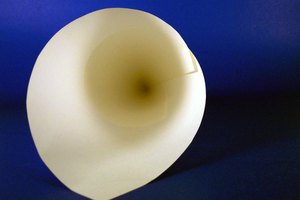 Puedes hacer tu propio cono 3D con papel.