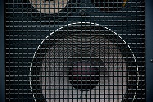 El tamaño de la caja tiene un gran impacto en el rendimiento del altavoz.