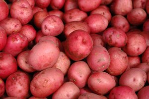 Papas rojas.