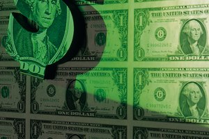 En junio de 2009, un médico del deporte en los Estados Unidos ganaba un salario anual de entre US$117.587 y US$369.955.