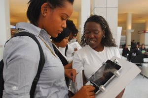 Tabletas como el iPad se están convirtiendo en algo común en las escuelas.