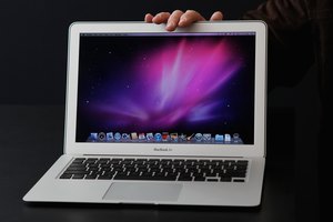 Verifica el sistema operativo de tu MacBook.