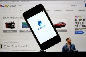 Utiliza PayPal para recibir donaciones.