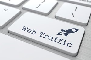 Imagen de un teclado con una tecla para incrementar el tráfico web