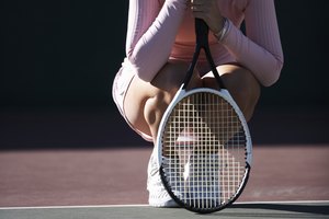 Si bien su nombre se debe al tenis, esta condición se desarrolla en personas que no practican el deporte.
