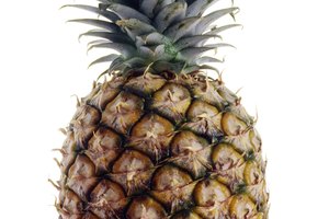 La piña es una buena fuente de vitamina C.