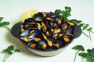 Los mejillones contienen zinc necesario para curar heridas y mantener una adecuada función inmunológica.