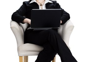 Puedes convertir una base de datos Access 2010 a diversos formatos.