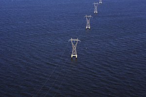 Mandeville se encuentra en la costa norte del lago Pontchartrain, que cruza Nueva Orleans.