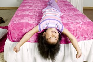 No se necesita mucho dinero para dar a tu pequeña hija un cuarto fabuloso