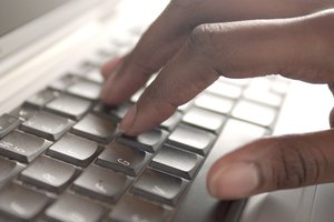 Puedes usar un atajo en el teclado para escribir el acento circunflejo en Word.