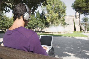 Adobe Audition es un software de producción de audio que te permite crear y editar pistas de audio para utilizarlas en sonido y vídeo.