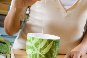 El té de hoja de Sen ofrece un laxante herbal poderoso.