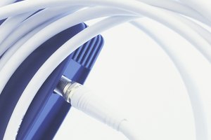 Por esta razón, todos los dispositivos de datos, incluyendo las máquinas de fax, los modems analógicos, los adaptadores de televisión por satélite y sistemas de seguridad también deben estar equipados con filtros telefónicos DSL.