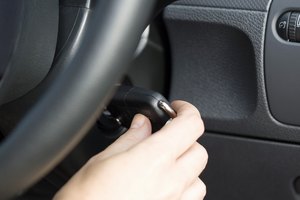 Gira la llave a la posición encendido.