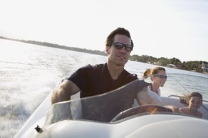 Lleva a tu hijo de paseo en barco por la bahía de Chesapeake.