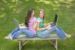 Los bloggers deciden si permitir o no las preguntas anónimas en sus páginas de inicio Tumblr.