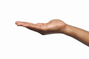 El abductor corto del pulgar controla el movimiento en el pulgar.