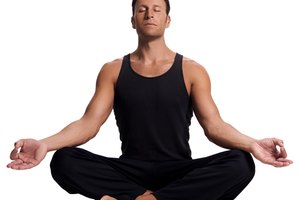 El yoga incluye prácticas de control mental.