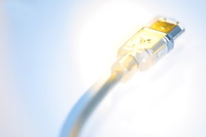 Los cables y conectores de FireWire vienen en diferentes formas.