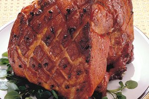 El cerdo puede causar presión arterial alta si comes regularmente carne de cerdo en lugar de alimentos con otros nutrientes esenciales.
