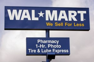 Los usuarios pueden imprimir fotos en la tienda o en línea mediante el servicio del centro fotográfico de Walmart.